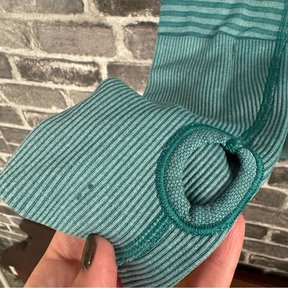 Lululemon Swiftly Tech Long Sleeve Crew shirt top green 
Heathered Forage Teal - Picture 5 of 10